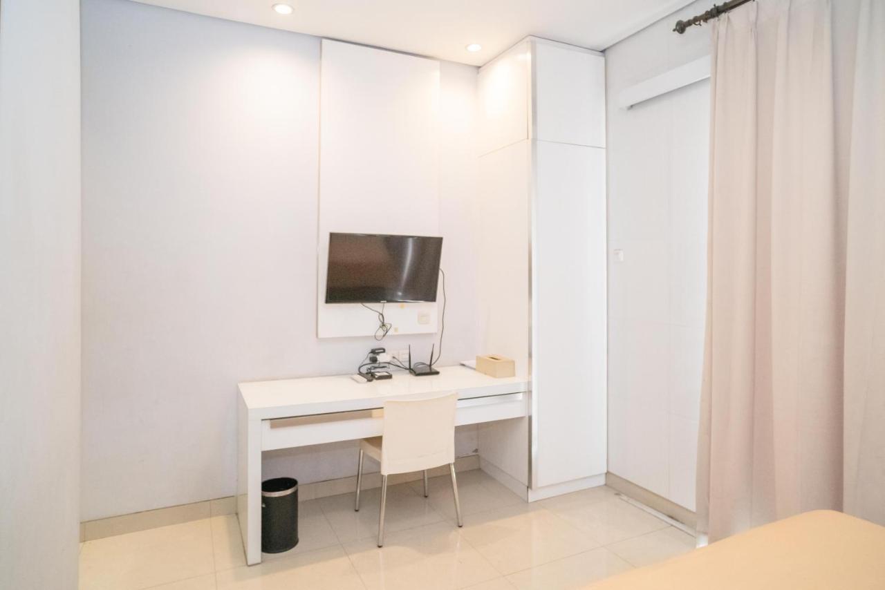 Reddoorz At Tirta Mansion Paramount Gading Cicayur Exteriér fotografie